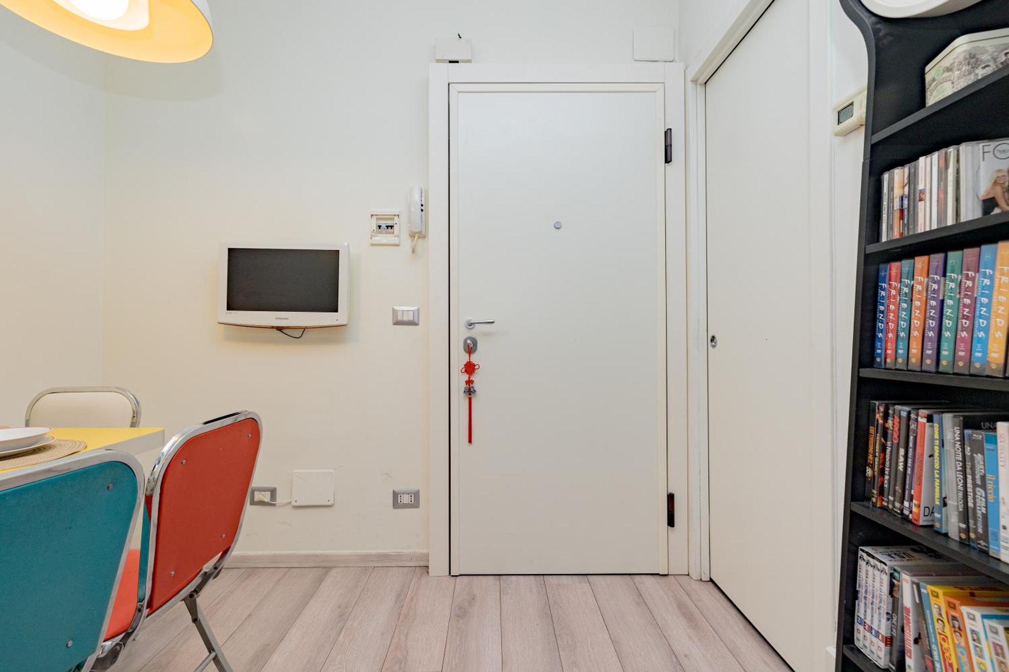 Vintage Gem - 8 Min Duomo Apartment Милано Екстериор снимка